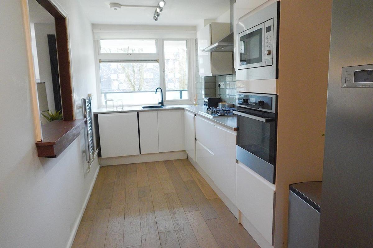 Classy Portobello Road 3 Bed Duplex London